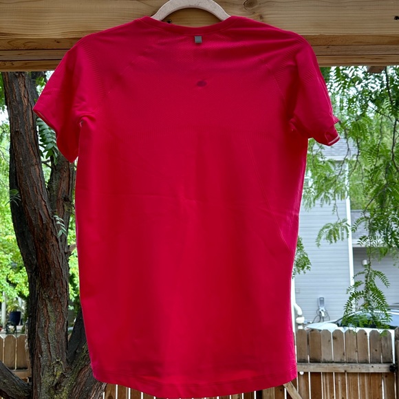 NikeFit Nike NWOT DARK Pink Short Sleeve Tee Shirt size Large - Picture 6 of 15